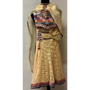 Elegant 2 Piece Thai Stlye Silver-Gray‎ Embroidered Silk Costume Outfit Size 26